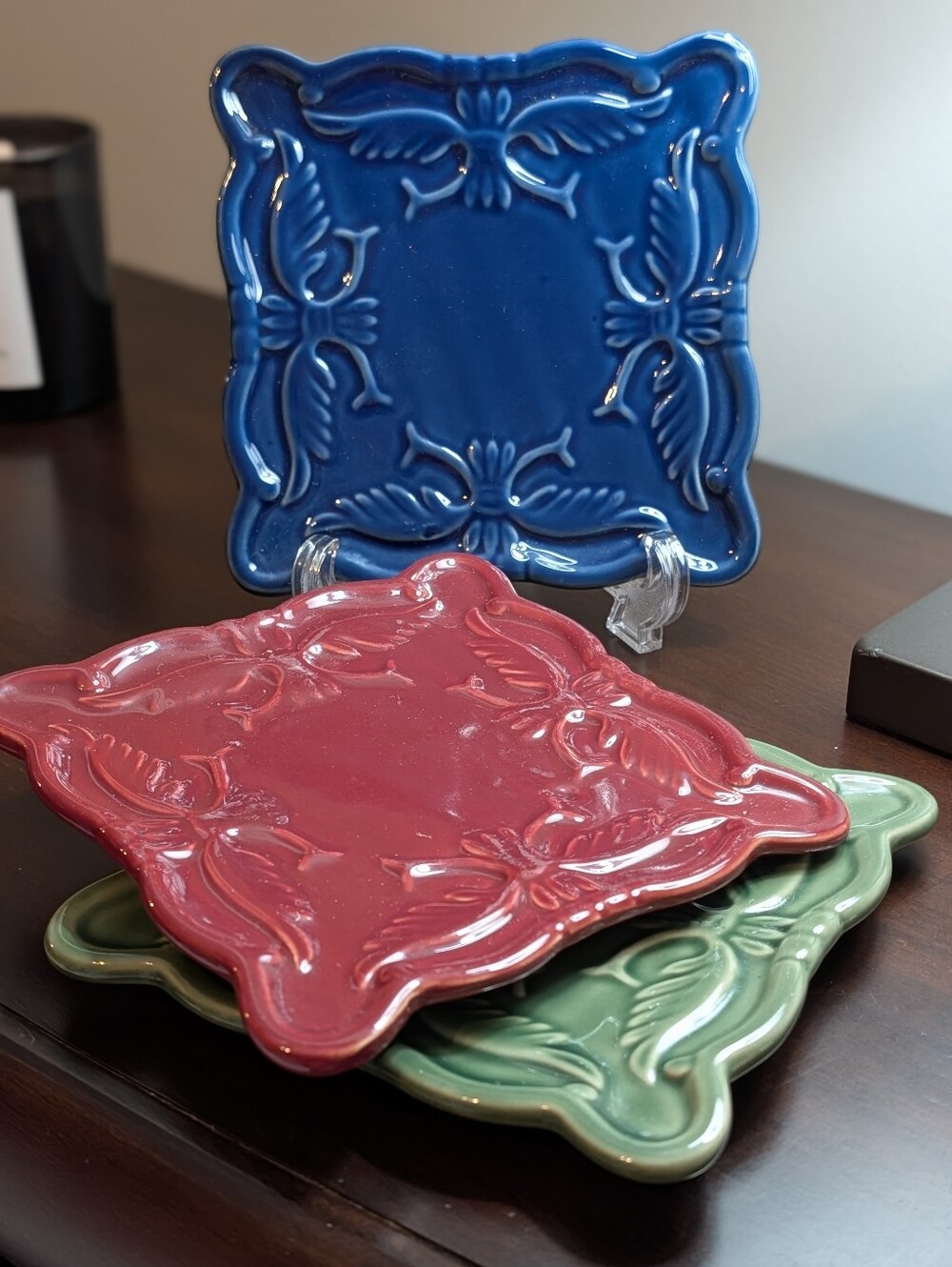 California Pantry Set Of 3 Square Dishes Trivets Blue Burgundy Green